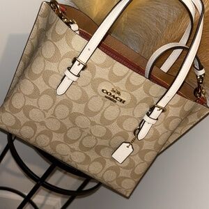 COACH Signature Mollie 25